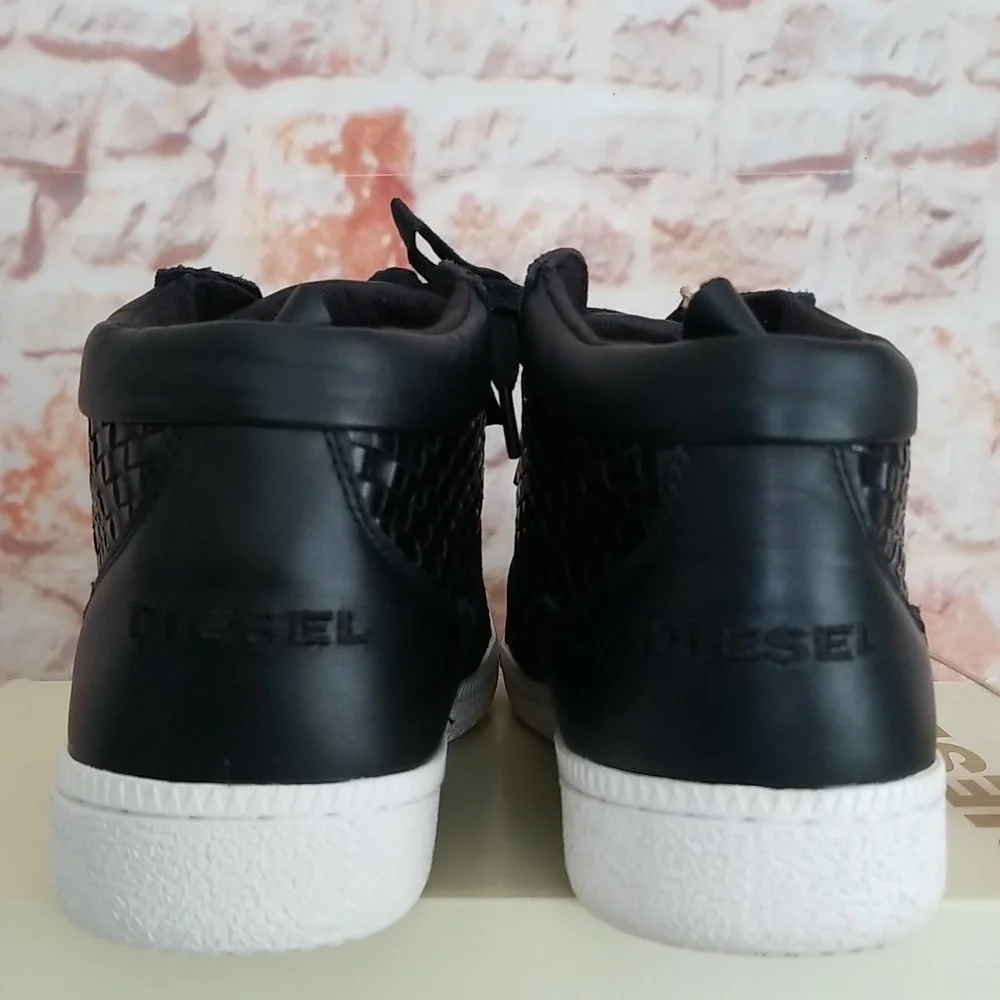 New Diesel Amnesia Resolution Sneakers